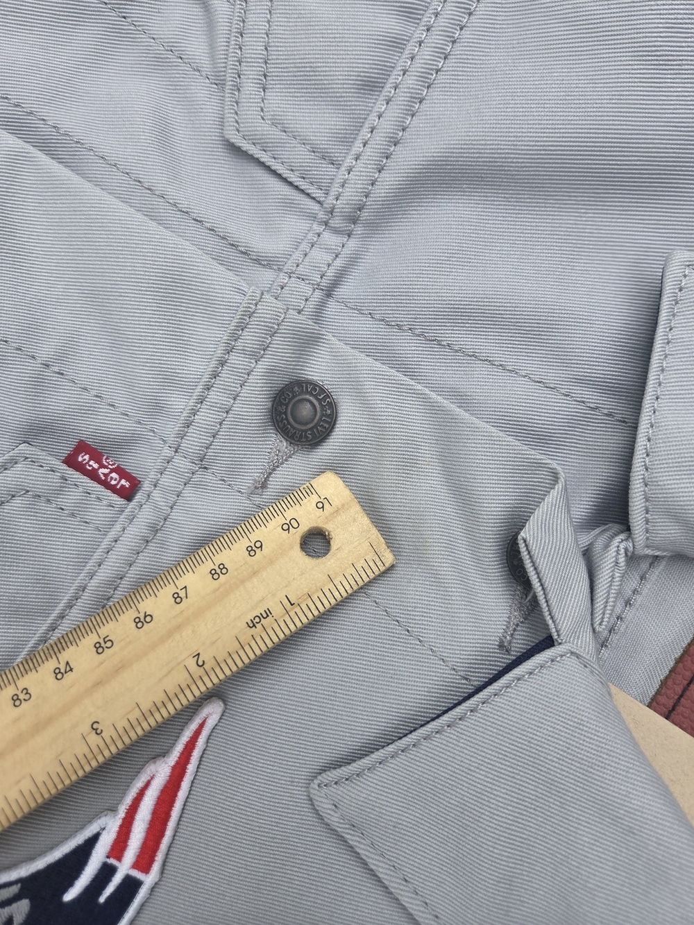 🏈 Levi’s x NFL Patriots Gray Trucker Jacket Men’s XL NWT - Picture 14 of 16